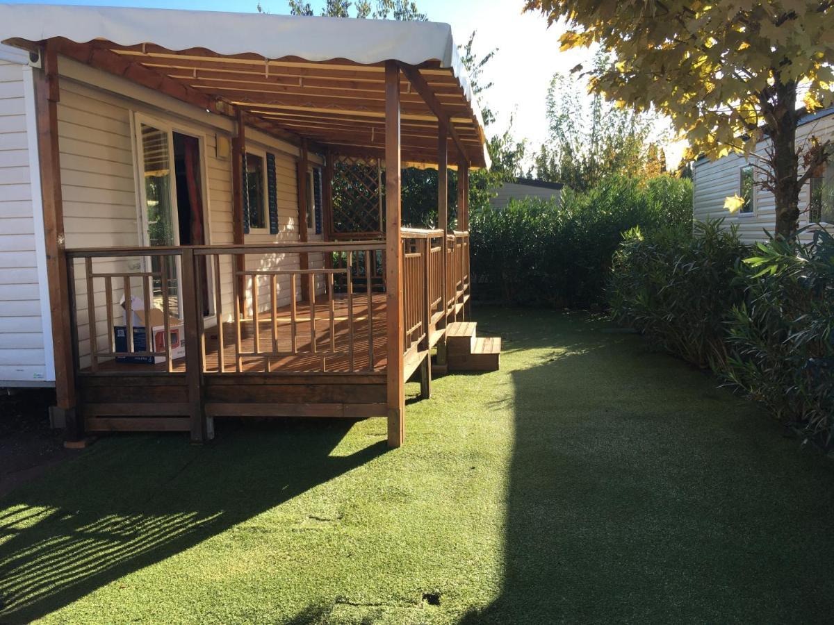 Location Mobile 6 Personnes A * Fréjus
